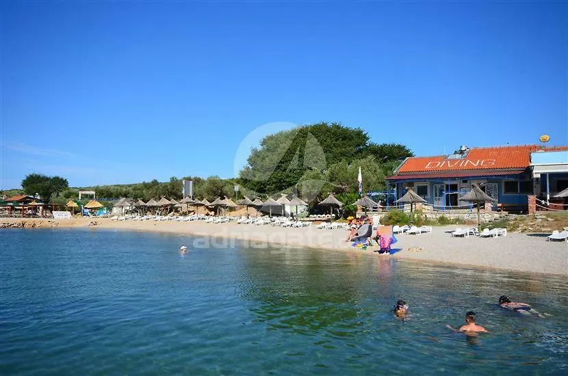 Apartman Nada Kornić شقة